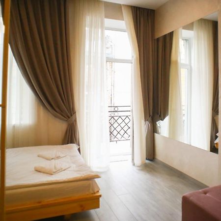 Leogrand Apartment On Drohobycha 4 Liov Exterior foto