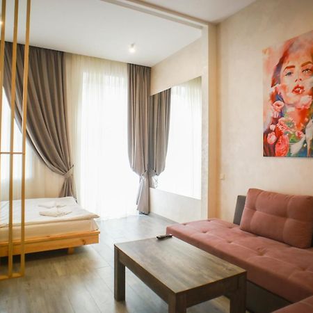 Leogrand Apartment On Drohobycha 4 Liov Exterior foto